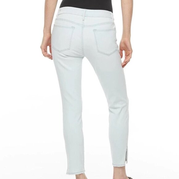 Women's Denim Capri Apt 9 Slim Fit size 12 NEW - Picture 2 of 5